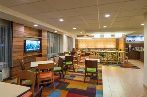 Best Western Allentown Bethlehem Lehigh Valley Inn & Suites - Image 4