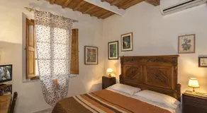 Due Borghi Guest House - Image 2