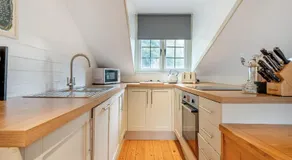 Casa Bowwow - Uk48047 - Image 5