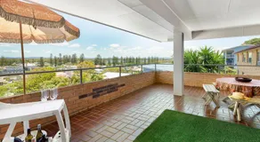 Yamba Sunset - Central Location - Image 4