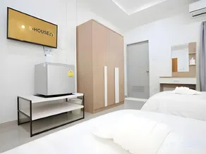 S-House Hotel Surin - Image 5