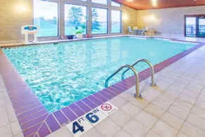 DAYS INN SHEBOYGAN/THE FALLS - Image 2