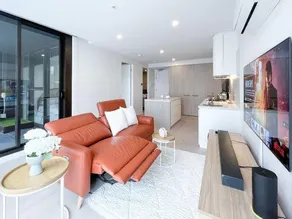 Modern Luxury 2B2B Sky Garden SmartTV - Image 2