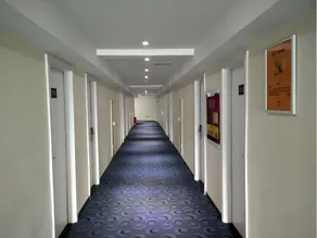 7 Days Inn Chengdu North Railway Station 2nd Branch - Image 3