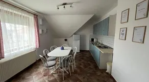 Bözsi Apartman - Image 4