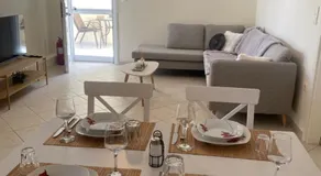 Seaside & Pool Apartments - Image 2