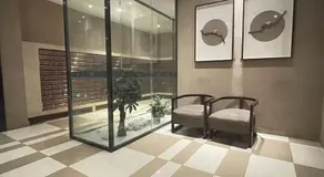 哲帆民宿 大学城重庆大学熙街尖顶坡龙湖u城百年风化老木屋店 - Image 5