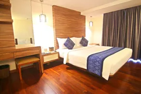 Stunning 1 BR Family Room #FR290 - Image 5