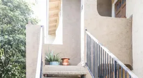 Escondido Urban Stay - Stylish 2BR Apartment - Image 4