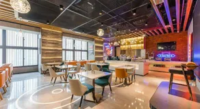 Atour Hotel Nanchang Red Valley Beach Qiushui Plaza - Image 3