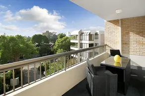 Newly Renovated Immaculate 1BR Apartment - Image 5