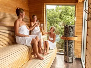 4 star vacation home with free breakfast - Image 4