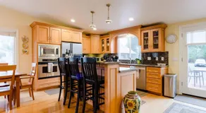 Sonoma Wine Country Bungalow - Image 4