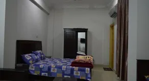 Hotel Crown City - Image 2