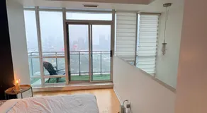 Lakeshore Loft with waterviews 10 mins to BMO field - Image 2
