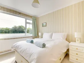 Restful Holiday Home in Morwenstow near Sandymouth Bay Beach - Image 5