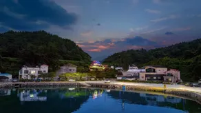 Tongyeong Sea and Poet Pension - Image 3