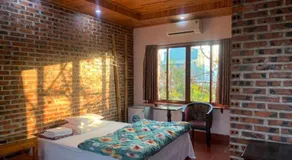 Hồ Núi Đính Hotel - Image 2