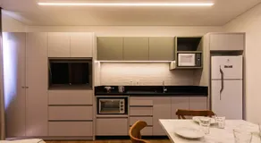 Flats Four Seasons by RD Stays - Image 2