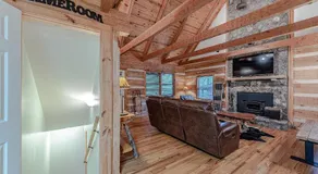 Bear Pause Cabin 3 BR/3BA Amazing view of the Lake - Image 2