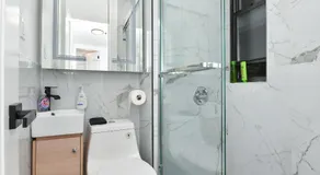 Elegant 2 BR Retreat Near Central Park - Image 2