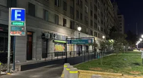 Departamento Suite moderno con ubicación privilegiada en el centro de Santiago, cercano a Palacio De La Moneda y lugares turísticos de la ciudad CON AIRE ACONDICIONADO - Image 4