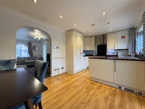 Bull Double bed in 3bedroom shared house - Image 4