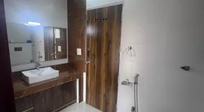 Golden Villas - Image 2