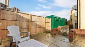 Ensuite Rooms For Two Near Cardiff Central Station - Image 5