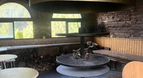 Las Bodegas De Claveria - Image 4