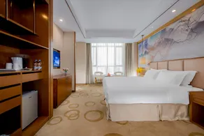 Madison Hotel Weihai Railway Station - Image 2