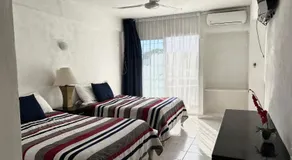 Hotel Independencia - Image 2