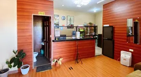 RedDoorz @ 4ks Pension House Bogo City Cebu - Image 3