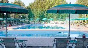 ISA-Residence with swimming pool in Luni Mare, apartments with air conditioning and private outdoor area - Image 2