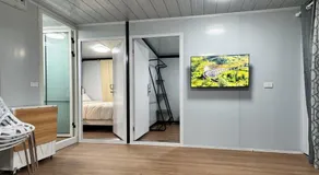 Cool Modern Container House - Image 2