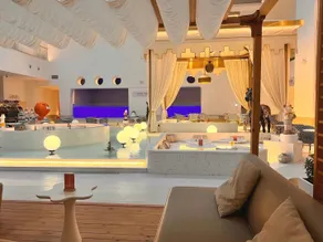 Vest Holiday Hotel - Image 5