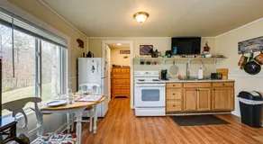 Shared Hot Tub & Fire Pit: Tranquil Whittier Gem! - Image 4