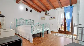 Camere La Ro Ca- Telti - Image 1