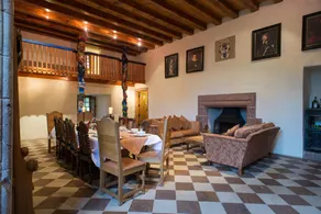 JOIVY Historic 6-Bedrooms Castle Retreat - Image 3