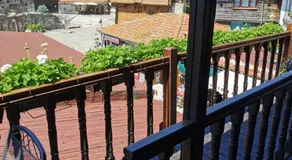 The Old House - Image 4