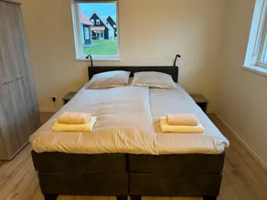 Luxe Stay with Sauna  Garden - Image 3