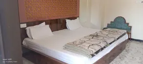 HOTEL MALHOTRA PALACE - Image 2