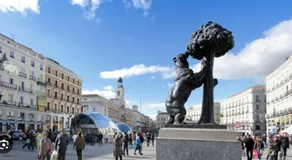 Remanso de luz y silencio en la Puerta del Sol - Image 4