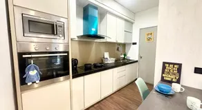 Silksky - Modern Design, Awesome City View, Free Parking, Free Netflix account, 200mbps WIFI, Privacy, - Image 2