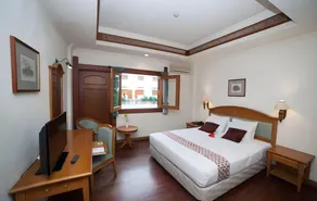Kresna Hotel - Image 2