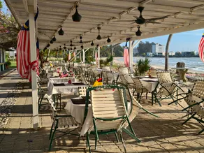 Beachfront Apartments with Sea View Balcony, Pool and Parking - Image 3