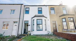 Stylish 2-Bed Cardiff Home - Walk to City Centre - Image 5