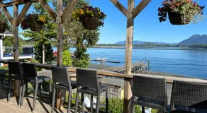 Tofino Paddlers Inn - Image 3