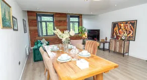 2BR Flat WiFi, Parking Contractors & Families - Image 4