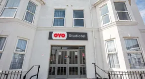 OYO Studiotel Great Yarmouth - Modern Hotel Apartments - Image 4